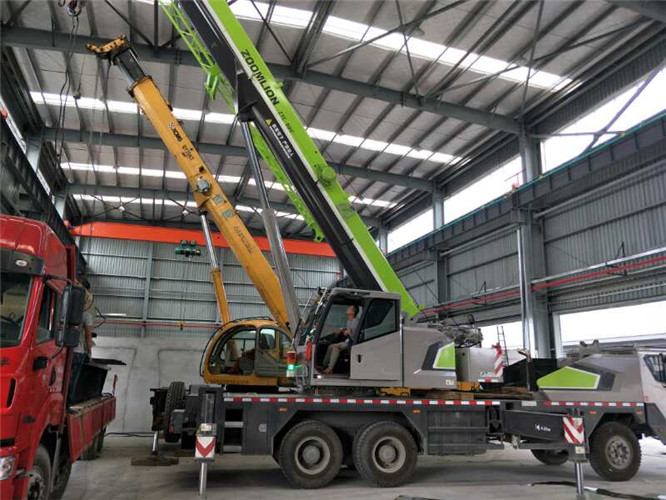 容城县高空车出租需要注意哪些安全事项？